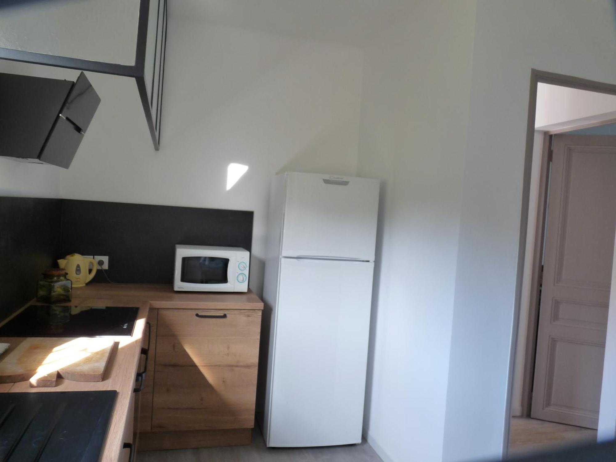 Indépendant Dans Villa, Entre Et Straphaël * Fréjus